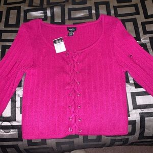 !NWT! Knitted Mid-laced Shirt 💓